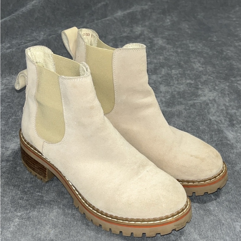 Bertuchi Leather Chelsea Boot size 39/8.5